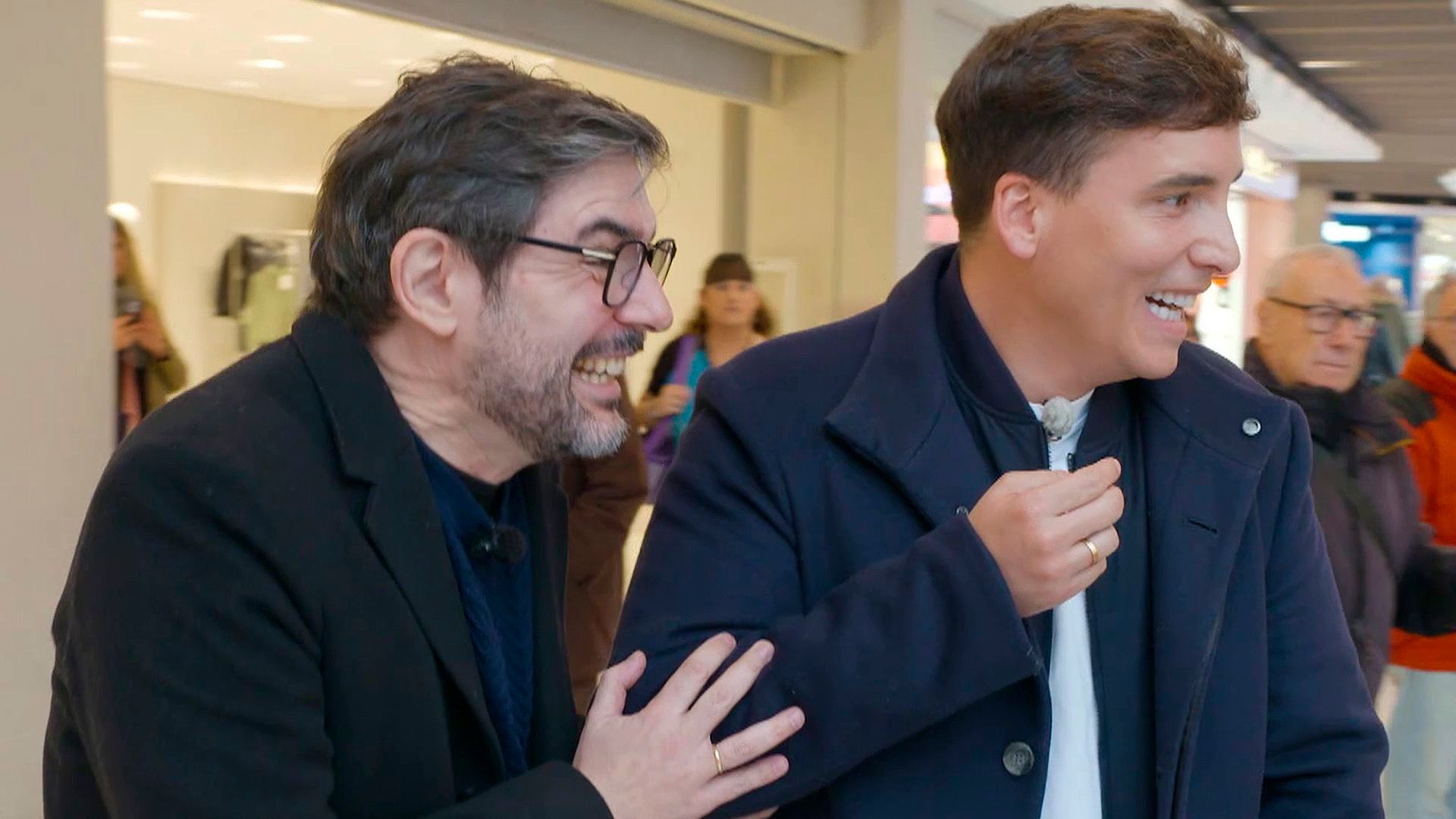 Juanra Bonet regresa a ‘Lo sabe, no lo sabe’ y le lanza un reto a Xuso Jones: “Me da pesambre, pero me gusta”