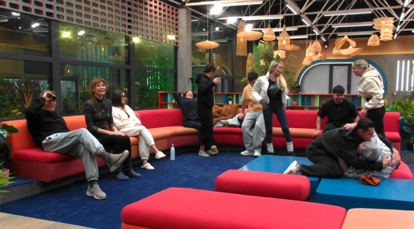 La casa gana la prueba de la ameba