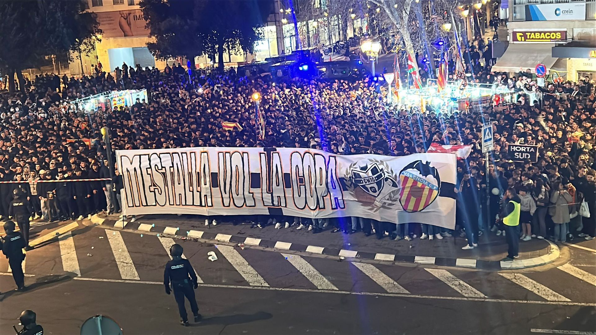 Recibimiento al Valencia CF y al Athletic en Mestalla