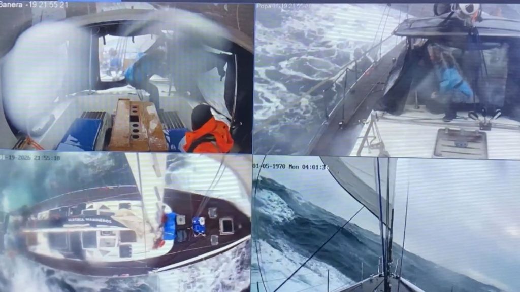 Una ola de 10 metros rompe sobre el velero Alegría Marineros y obliga a una parada de emergencia en Sudáfrica