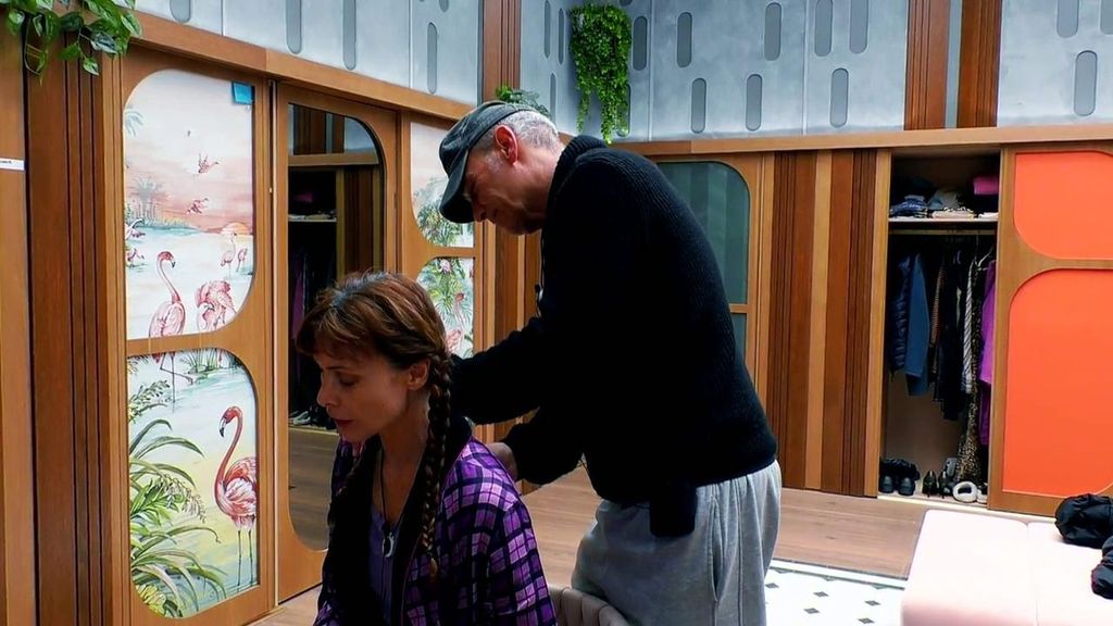 ¿Nuevo 'affaire' a la vista en 'GH DÚO'? Carlos Lozano y Cristina Piaget protagonizan por sorpresa un acercamiento de lo más cómplice