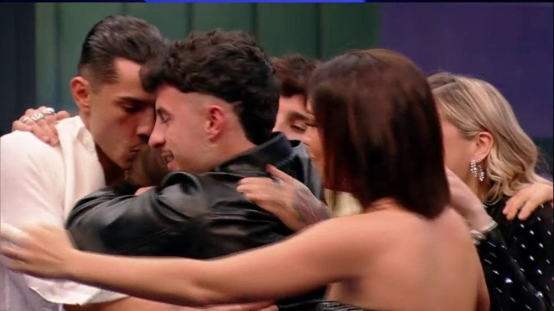 La efusiva reacción de Juanpi y Andrea ante la salvación de Sandra de la expulsión