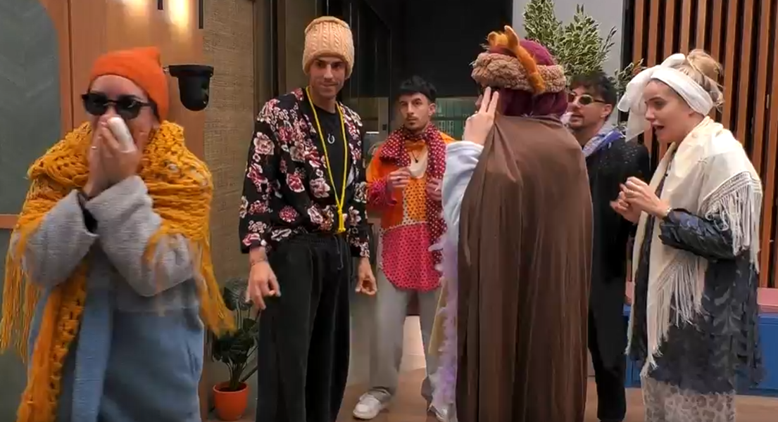 Prepararan un broma disfrazados de gitanos