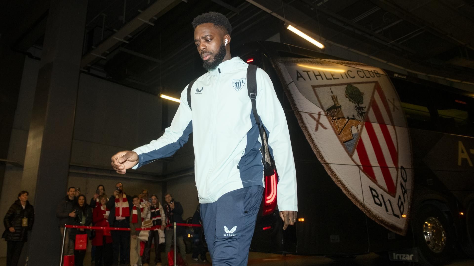 El capitán Iñaki Williams llega a San Mamés para un partido