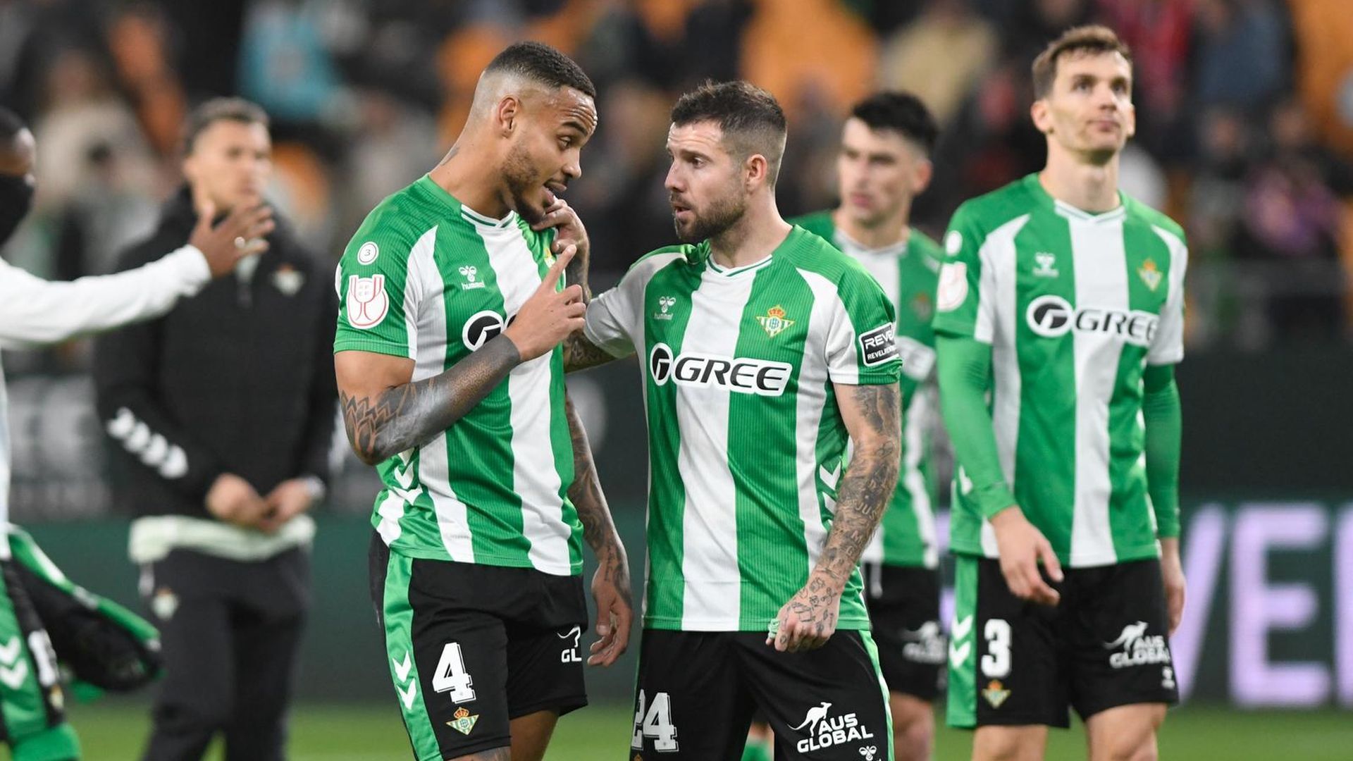 Natan, charlando con Aitor Ruibal