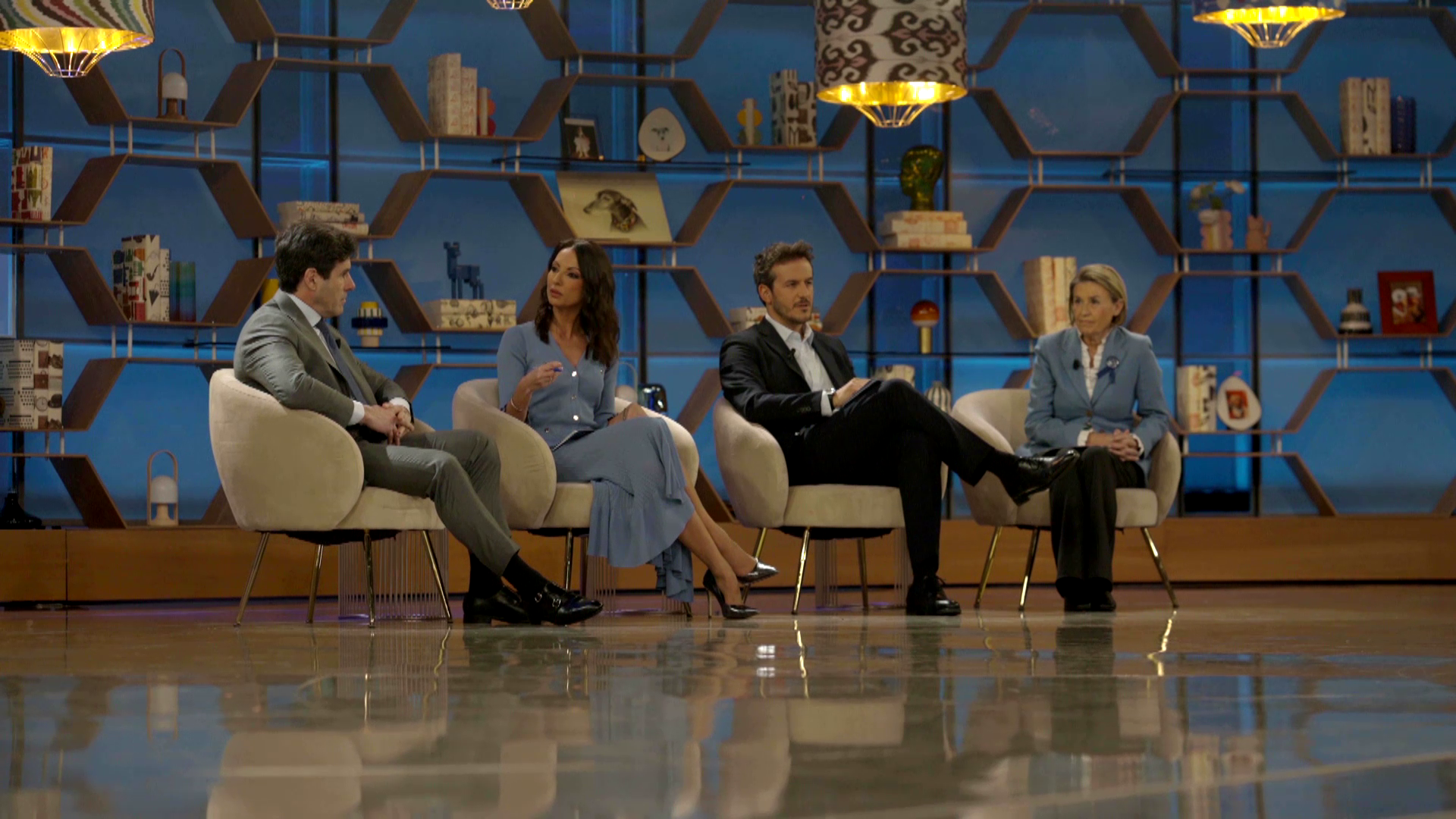 Alianza Manos Unidas y Valor Mediaset