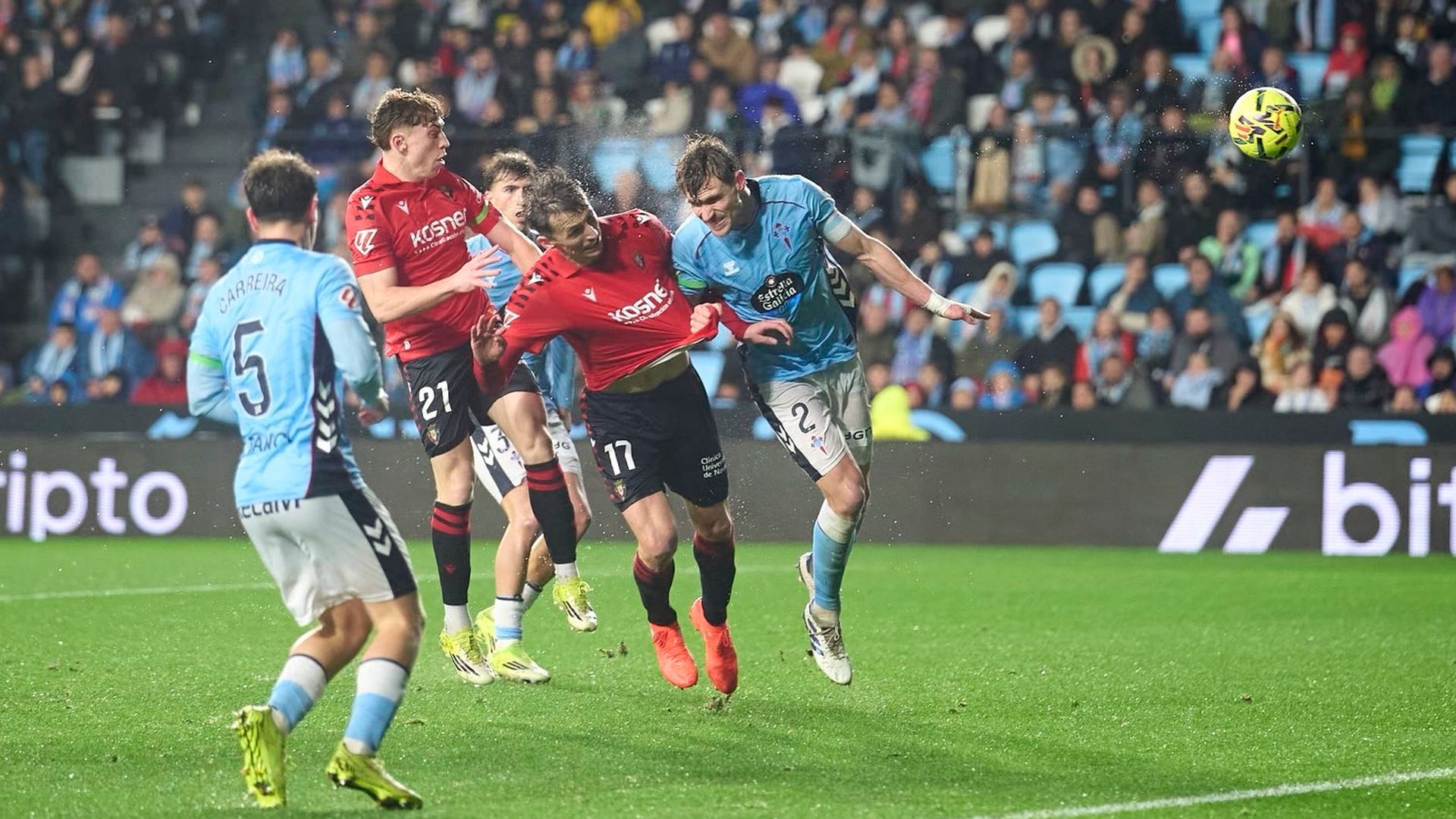 Ante Budimir con Carl Starfelt