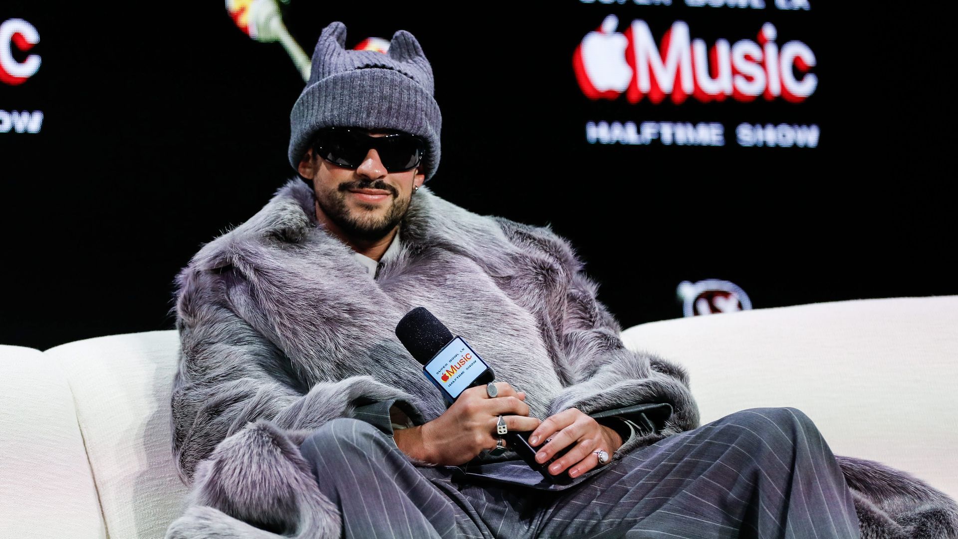 Bad Bunny en la rueda de prensa de la Super Bowl
