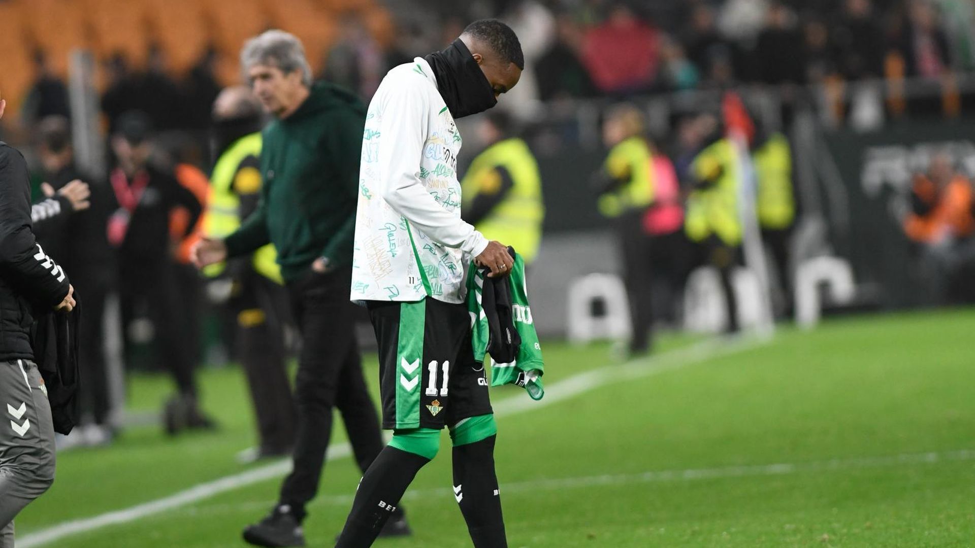 Bakambu, tras la eliminación copera del Betis