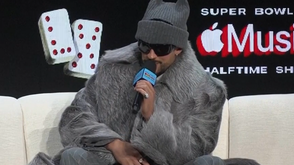 Bad Bunny divide a Estados Unidos: cantará en español en la Super Bowl y desata una batalla cultural