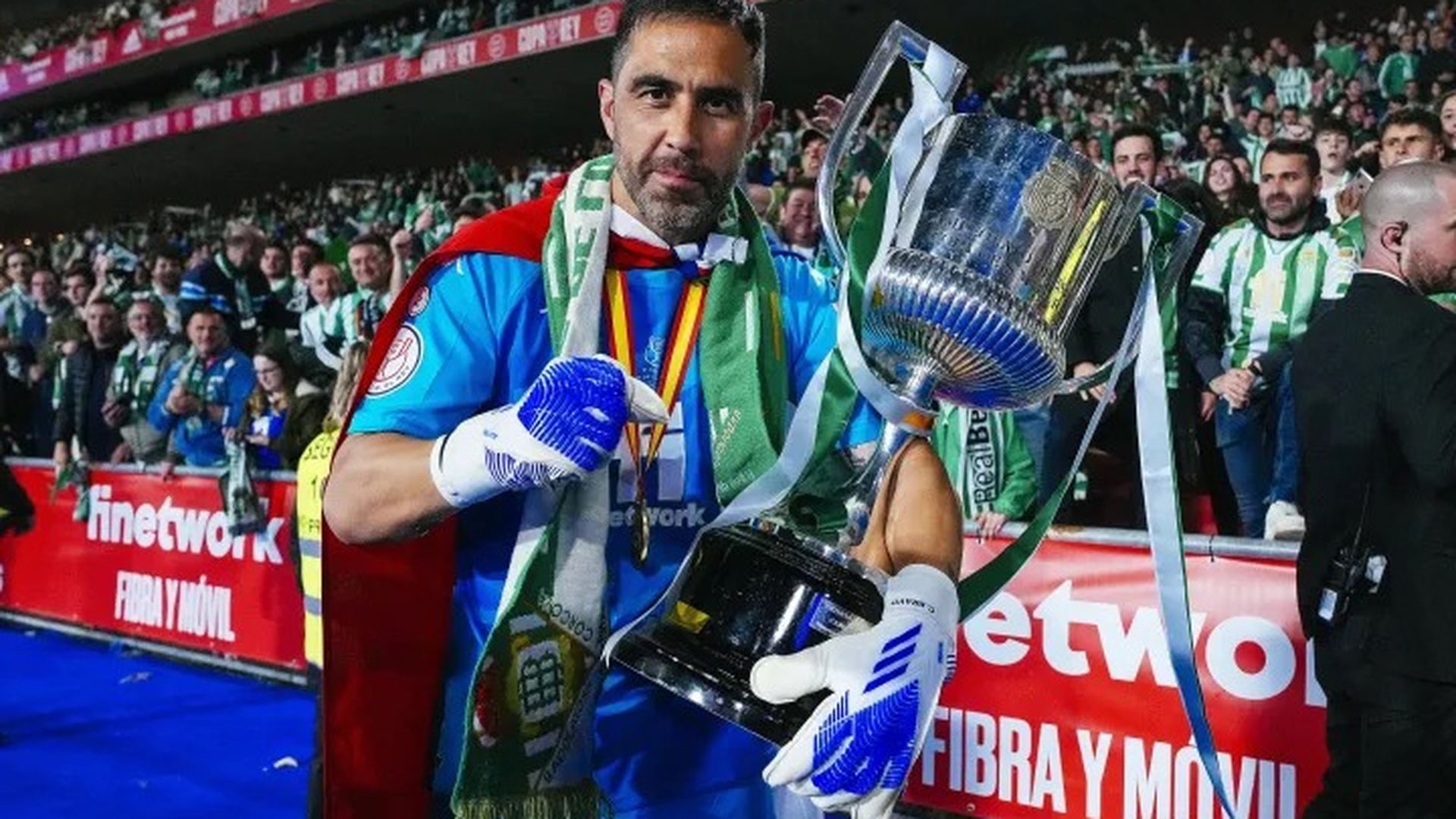 Claudio Bravo, campeón de la Copa del Rey con el Betis