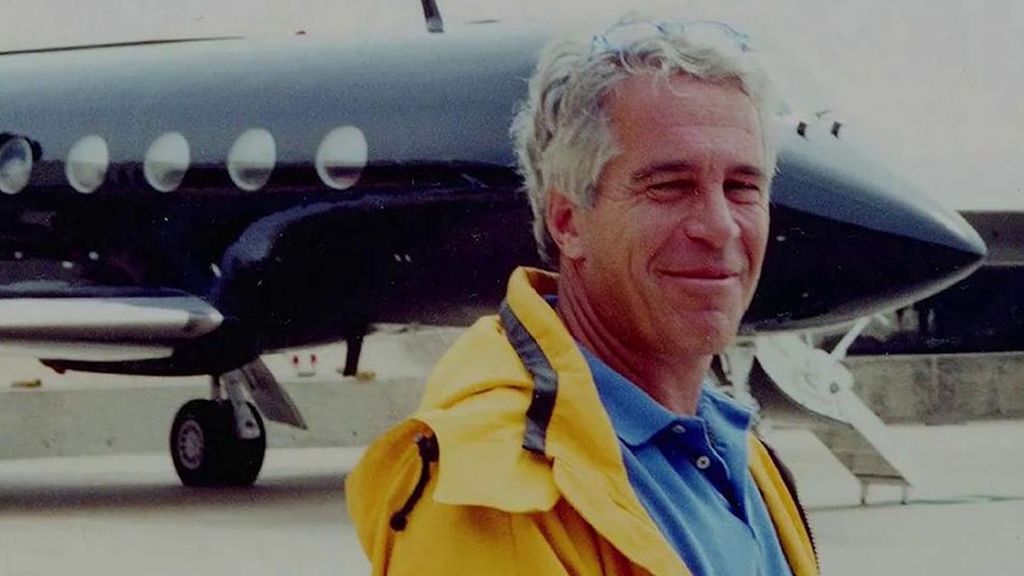 Las claves del caso Epstein: ¿Quiénes viajaron a su isla y por qué aparecen los nombres de Bill Clinton, Donald Trump o Stephen Hawking en los documentos desclasificados?