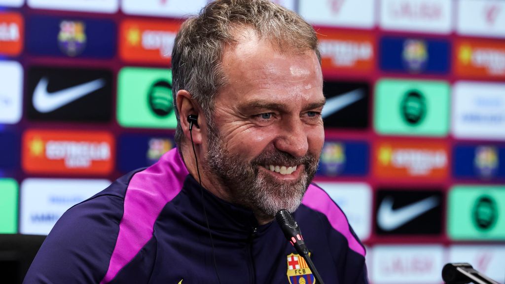 Hansi Flick repasa las lesiones de Raphinha y Pedri y bromea sobre su importancia en la plantilla