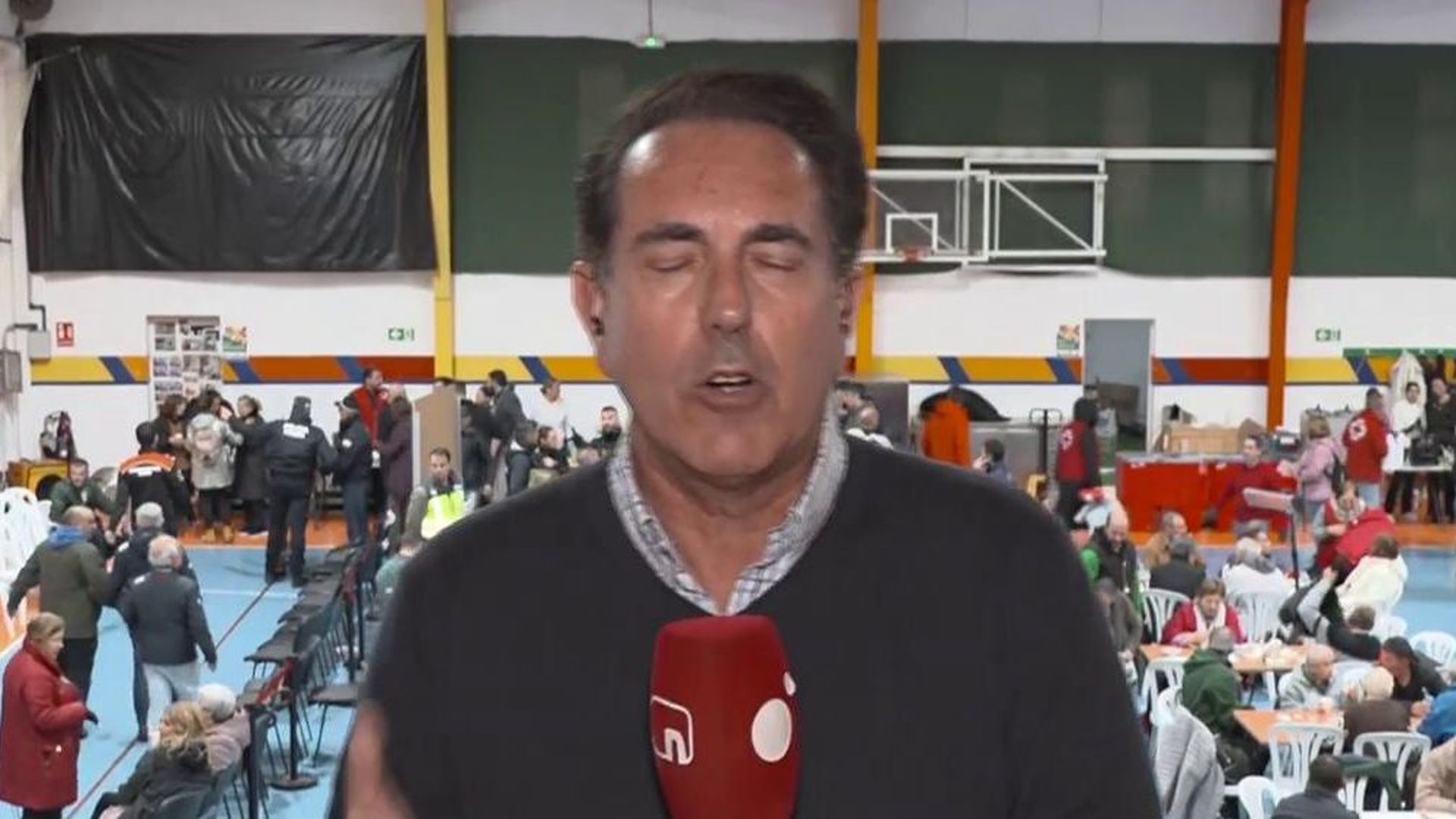 Los vecinos de Grazalema agradecidos al pueblo de Ronda: "Nos dan las llaves de sus casas"