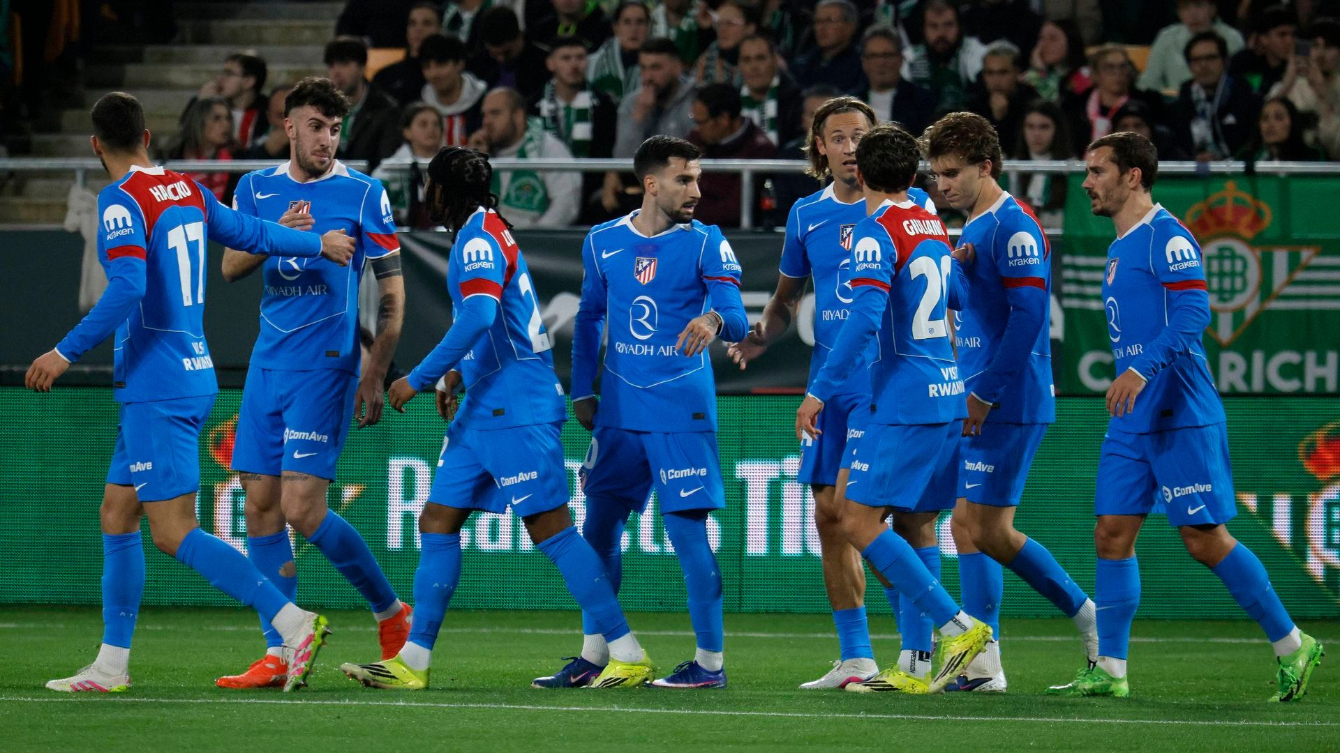 Los jugadores del Atlético de Madrid contra el Real Betis Los jugadores del Atlético de Madrid contra el Real Betis