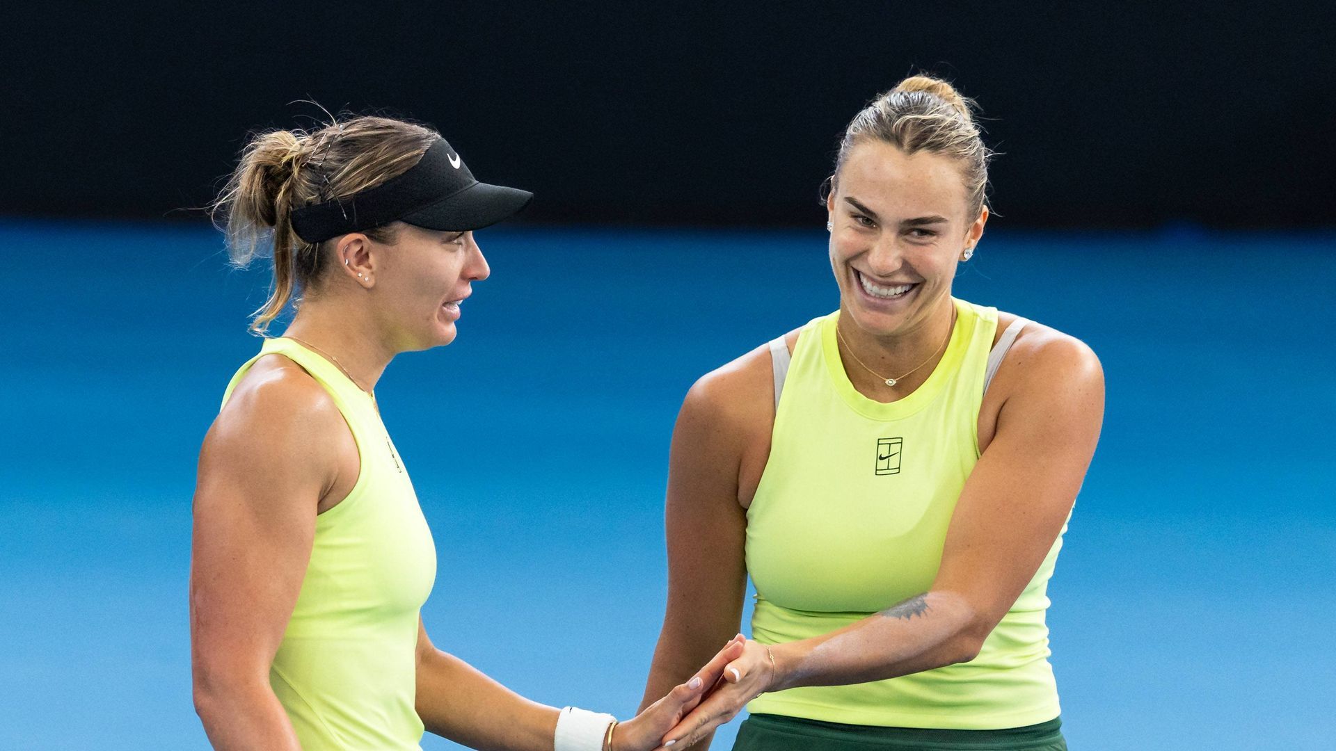 Sabalenka y Paula Badosa jugando juntas