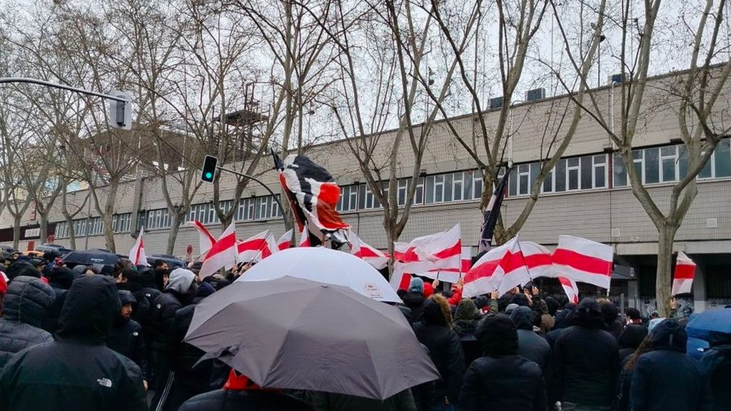 Vallecas dice 'basta' y explota tras la suspensión del partido: "Perdón por Martín Presa"