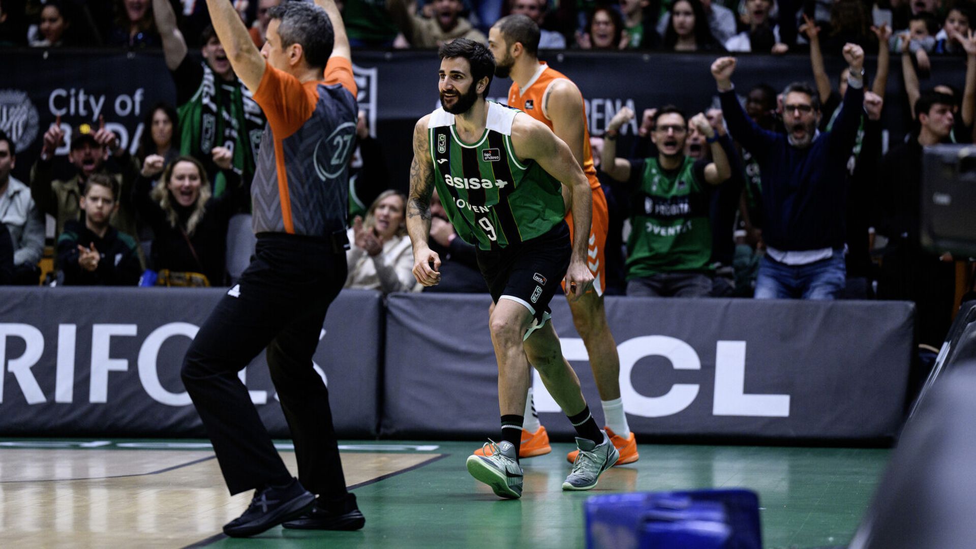 Asisa Joventut se lleva un durísimo encuentro ante el Valencia Basket (90-87)