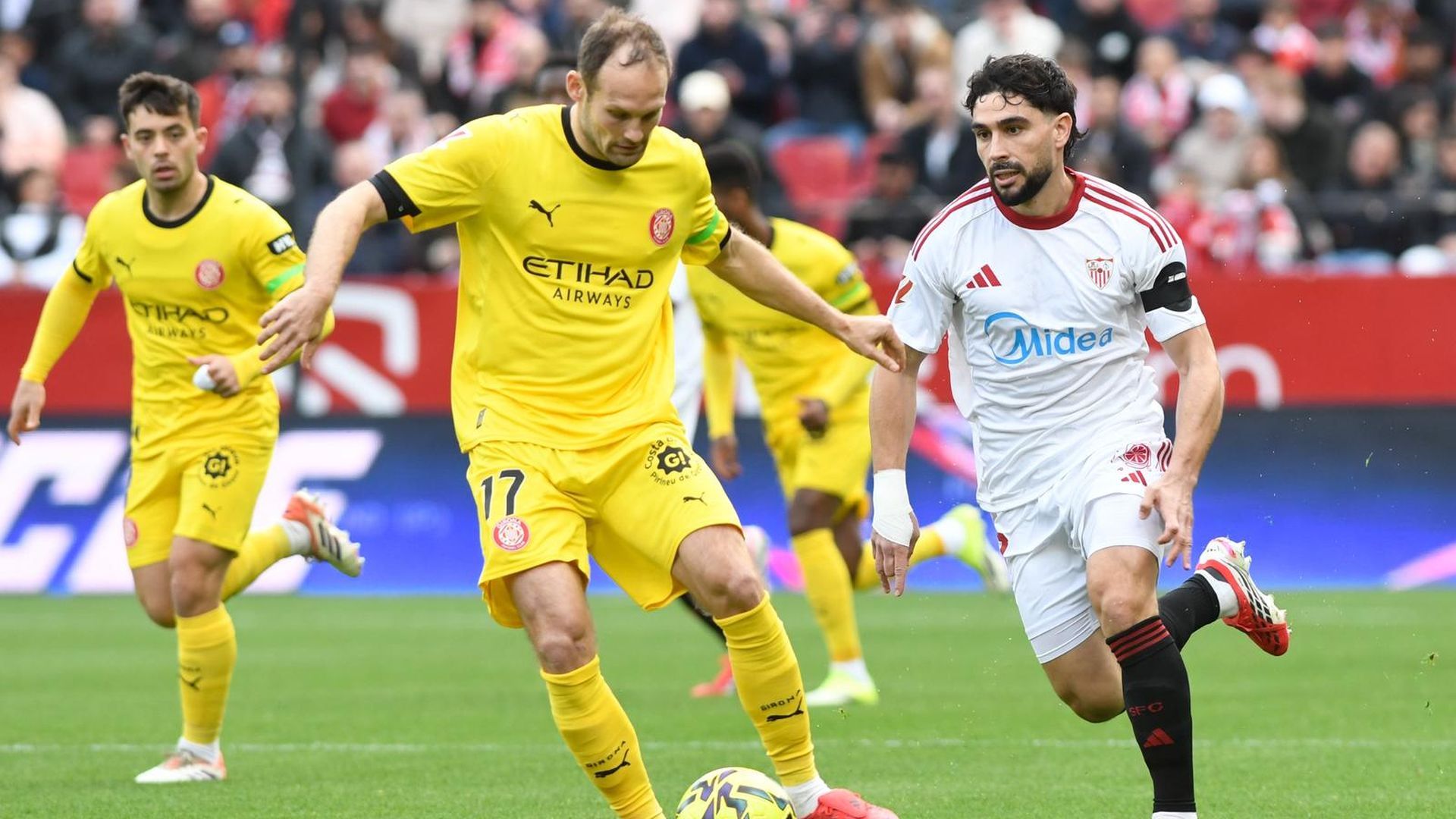 Maupay, contra el Girona