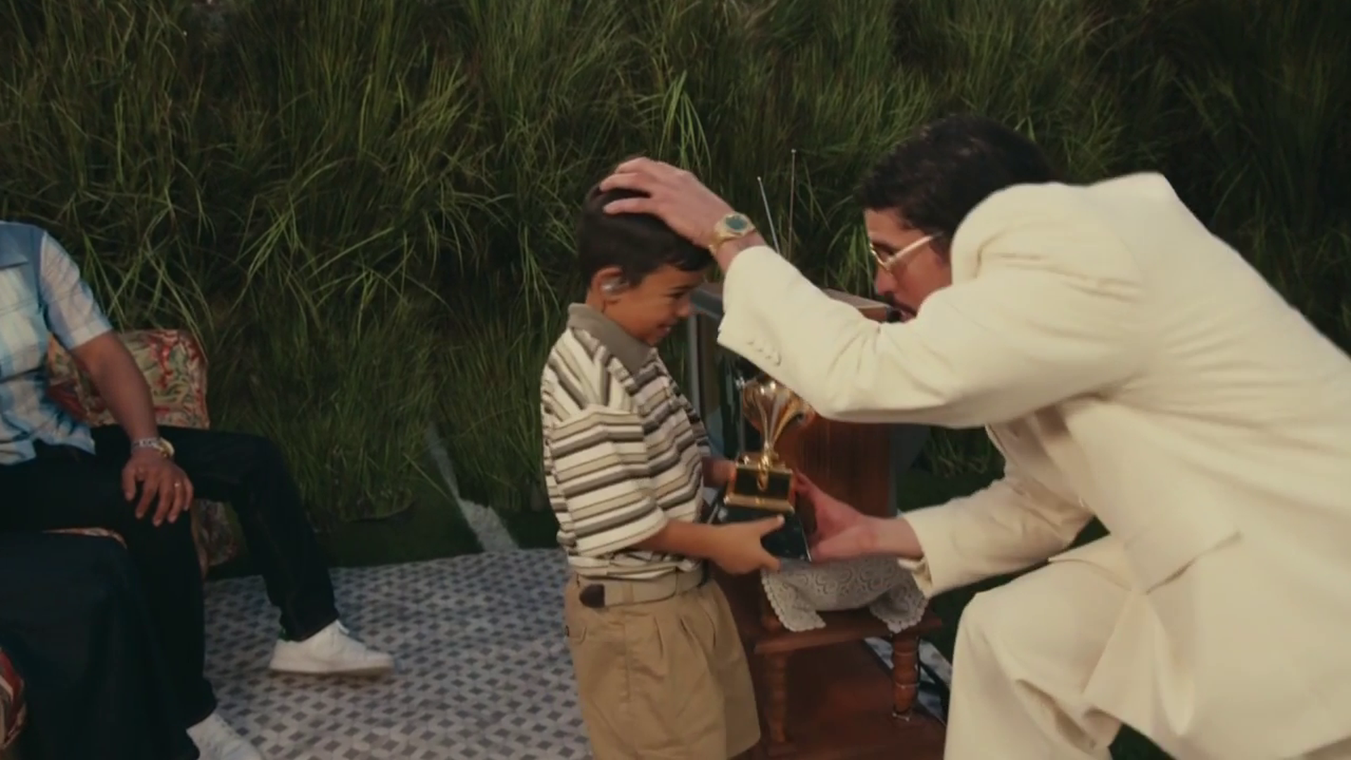 Bad Bunny y el detalle con un niño en la Super Bowl 2026