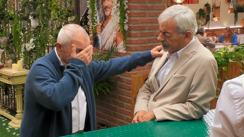 El conmovedor motivo por el que un nonagenario soltero decide acudir a 'First Dates' a encontrar el amor: "Es una forma de honrarle"