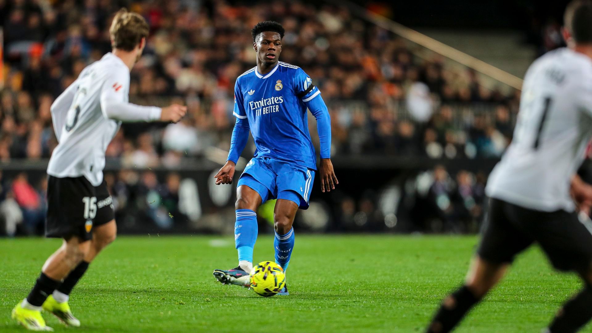 Tchouaméni durante el partido contra el Valencia