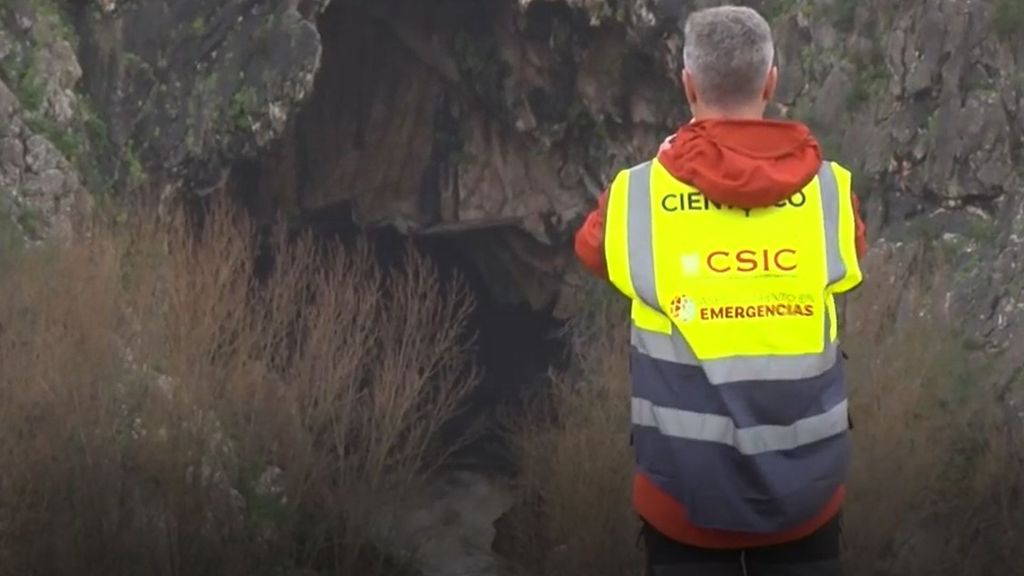 Acompañamos a los científicos del CSIC a medir el acuífero de Grazalema