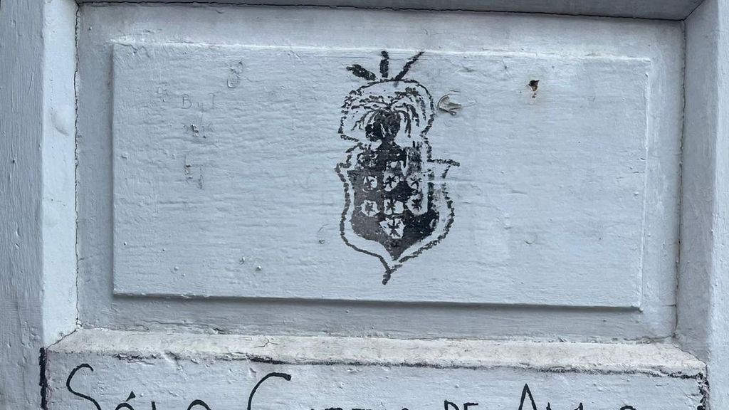 La increíble historia del buzón de La Palma que solo recibe cartas de amor: "Fue la forma de mi padre de quejarse contra la burocracia"