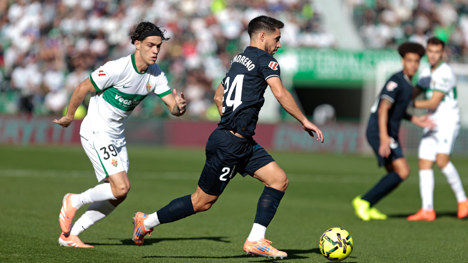 Álex Moreno, en un partido del Girona