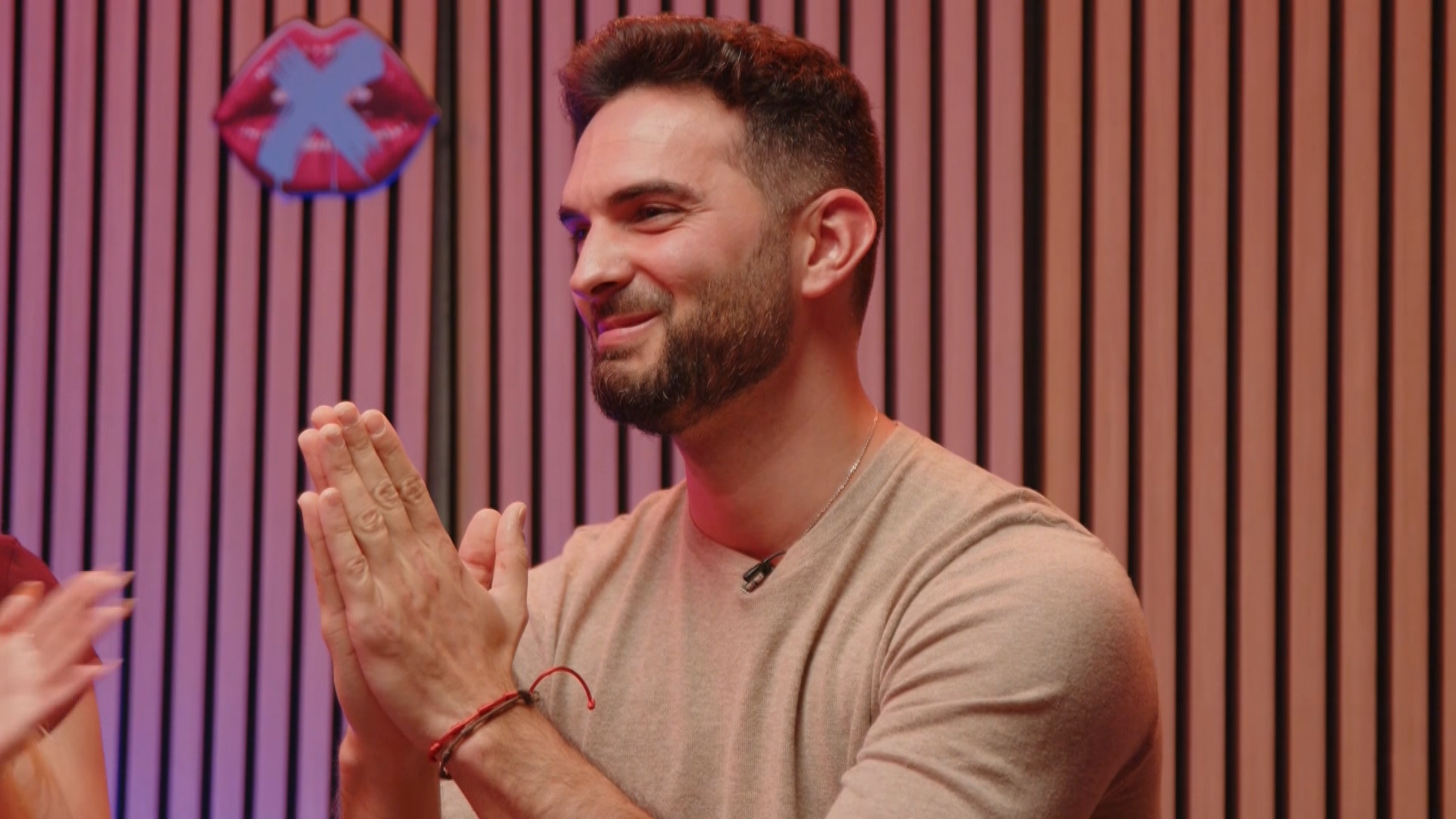 Suso Álvarez se queda de piedra con la sorpresa de Marieta en 'Tentaciones Privé': "Me ha emocionado"