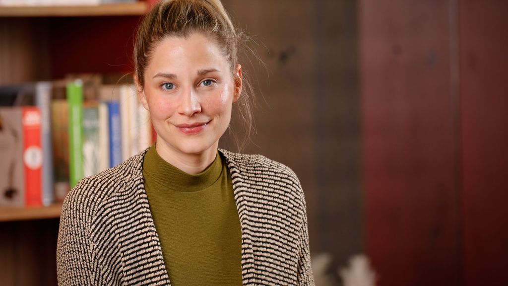 Giulia Anders - Vídeo 1