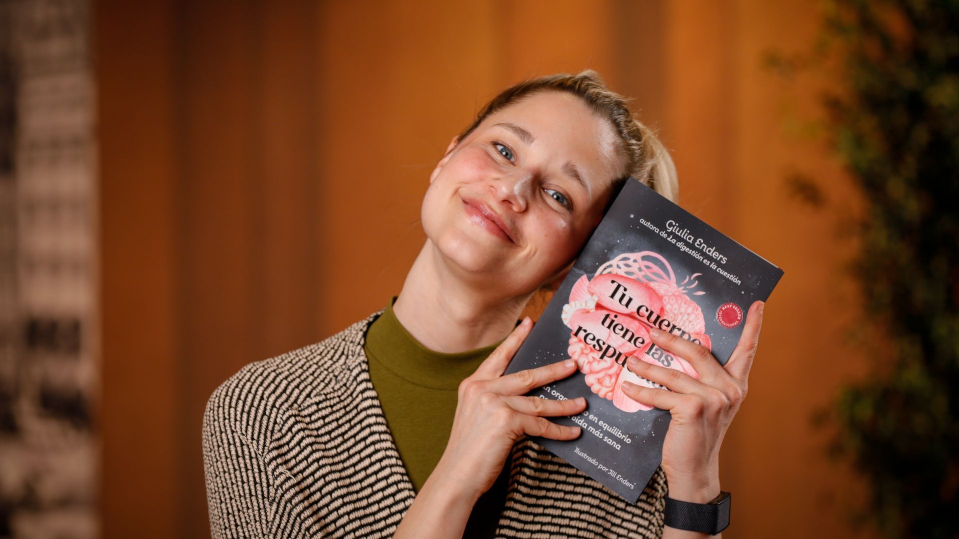 Giulia Enders - Vídeo 2