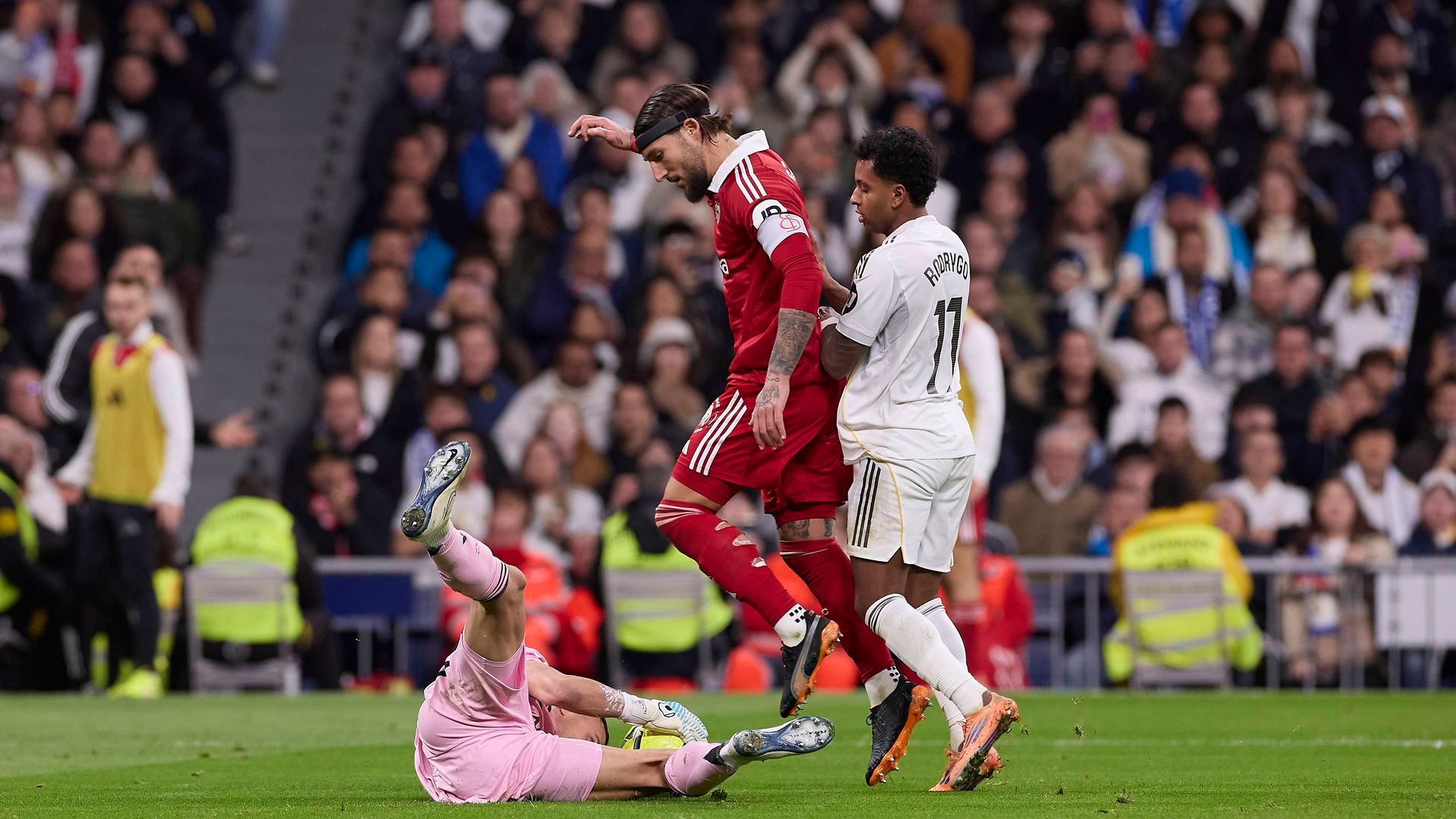 Gudelj y Vlachodimos, en el Santiago Bernabéu