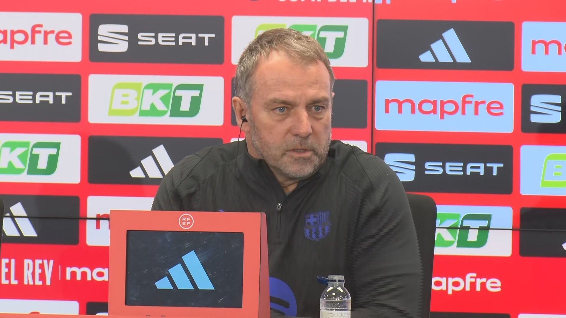 Hansi Flick en rueda de prensa