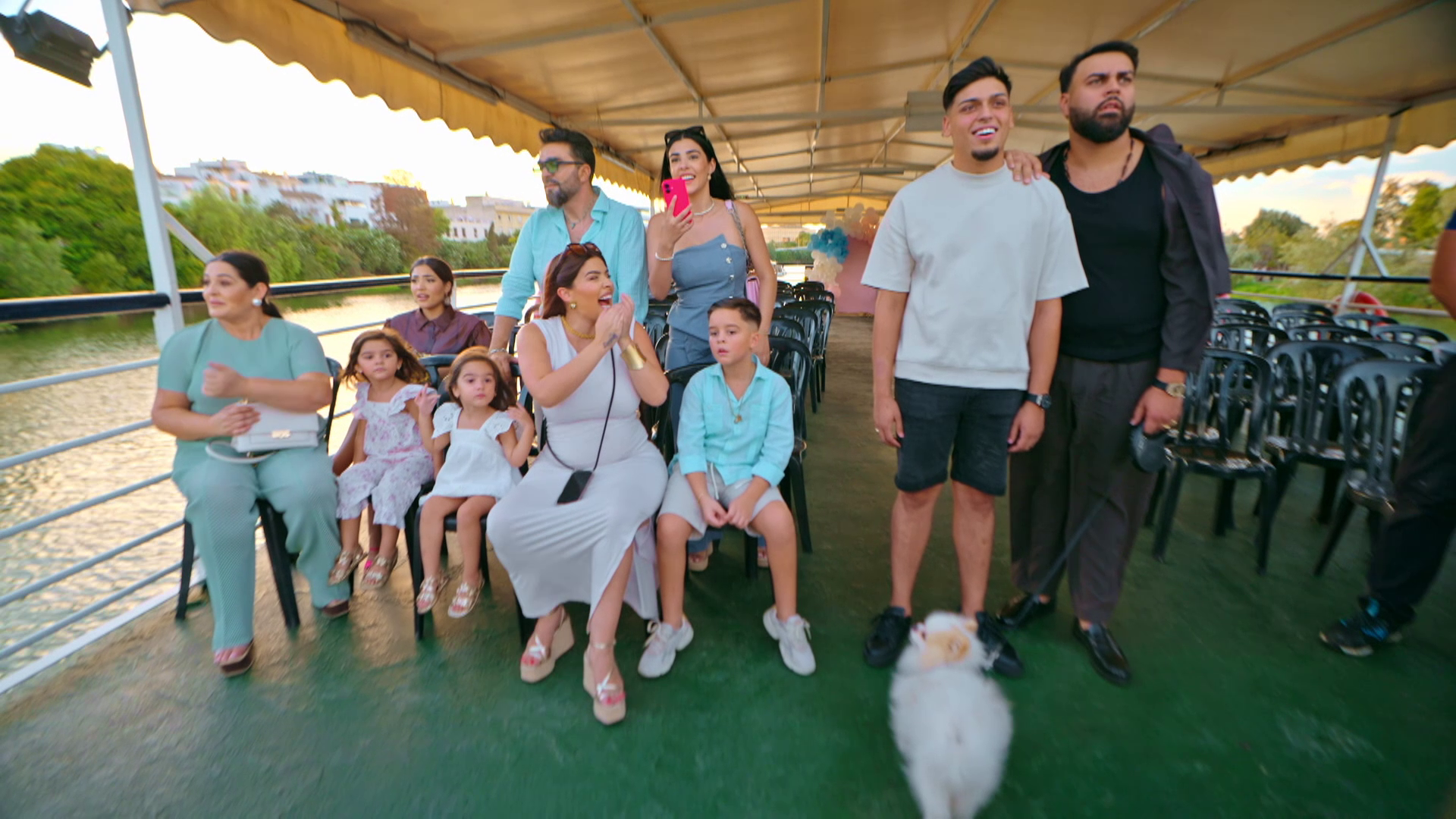 La Rebe y toda la familia descubren el sexo de su bebé en una celebración en pleno Guadalquivir: "No se lo esperaban"