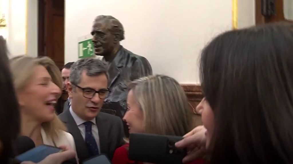 Las palabras de Félix Bolaños a Yolanda Díaz cuando estaba atendiendo a los periodistas