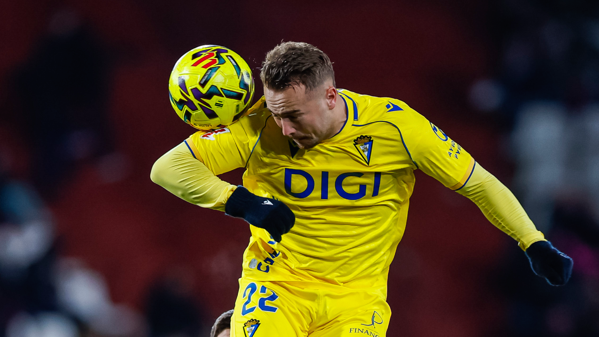 Javi Ontiveros, en un partido del Cádiz