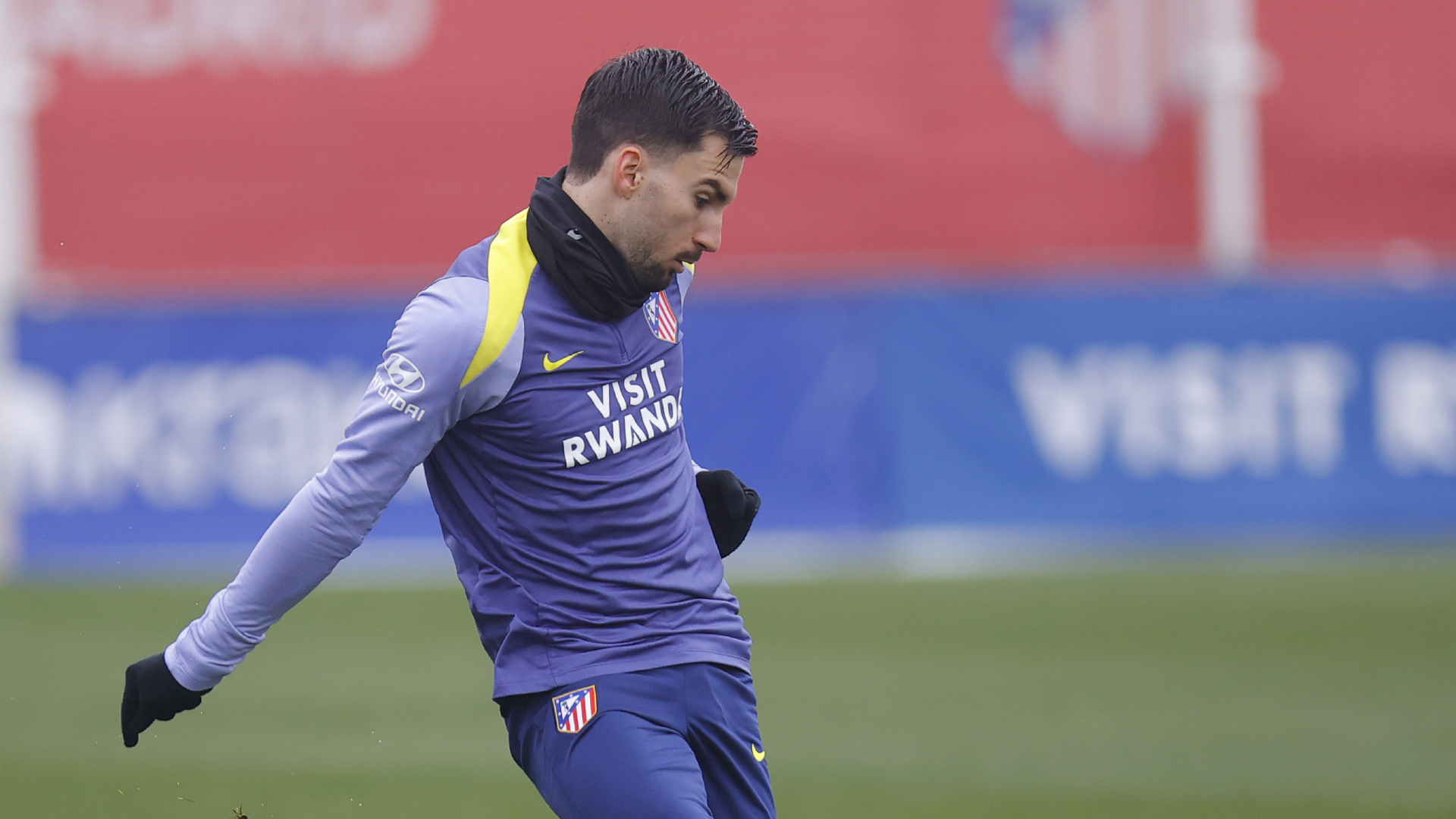 Álex Baena, en un entrenamiento del Atlético