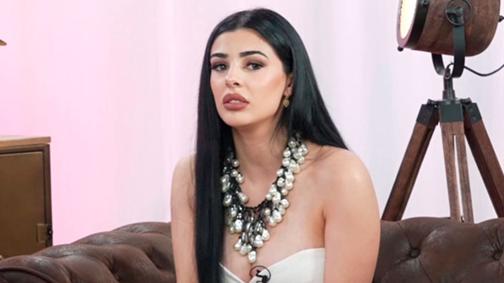 Susi Jiménez habla de su futuro con Iván Silva En las mejores familias Temporada 2 Top Vídeos 68