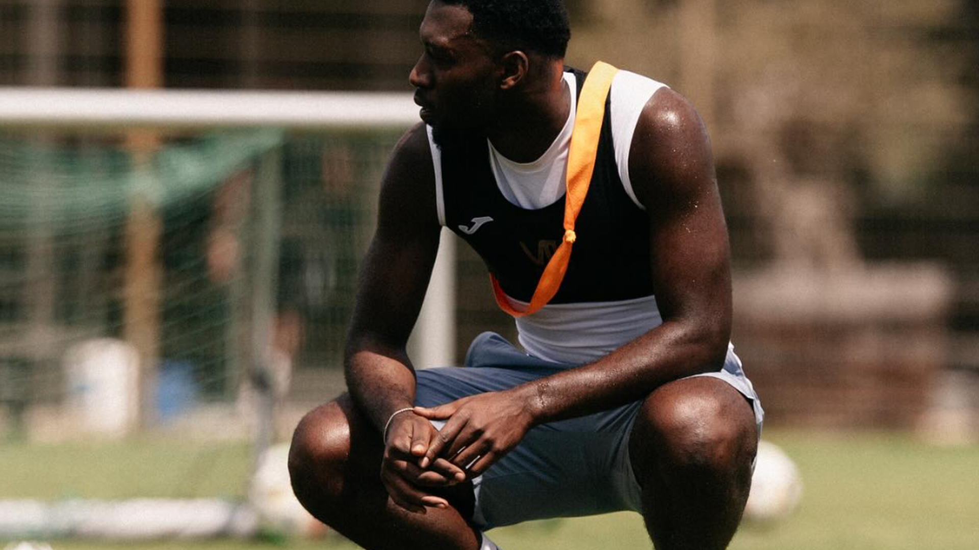 Timothy Fosu-Mensah está sin equipo