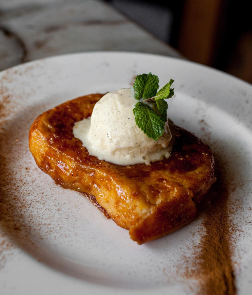 Y siempre se termina así, con su insuperable torrija