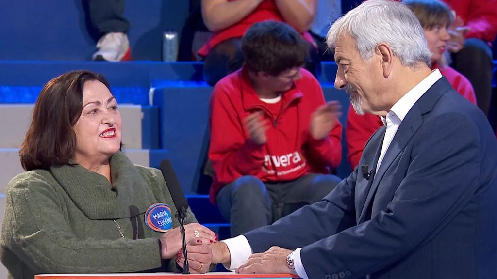 El emotivo momento de una vecina de Paiporta tras perderlo casi todo en la DANA: ''Tenía ganas de venir y olvidarme''