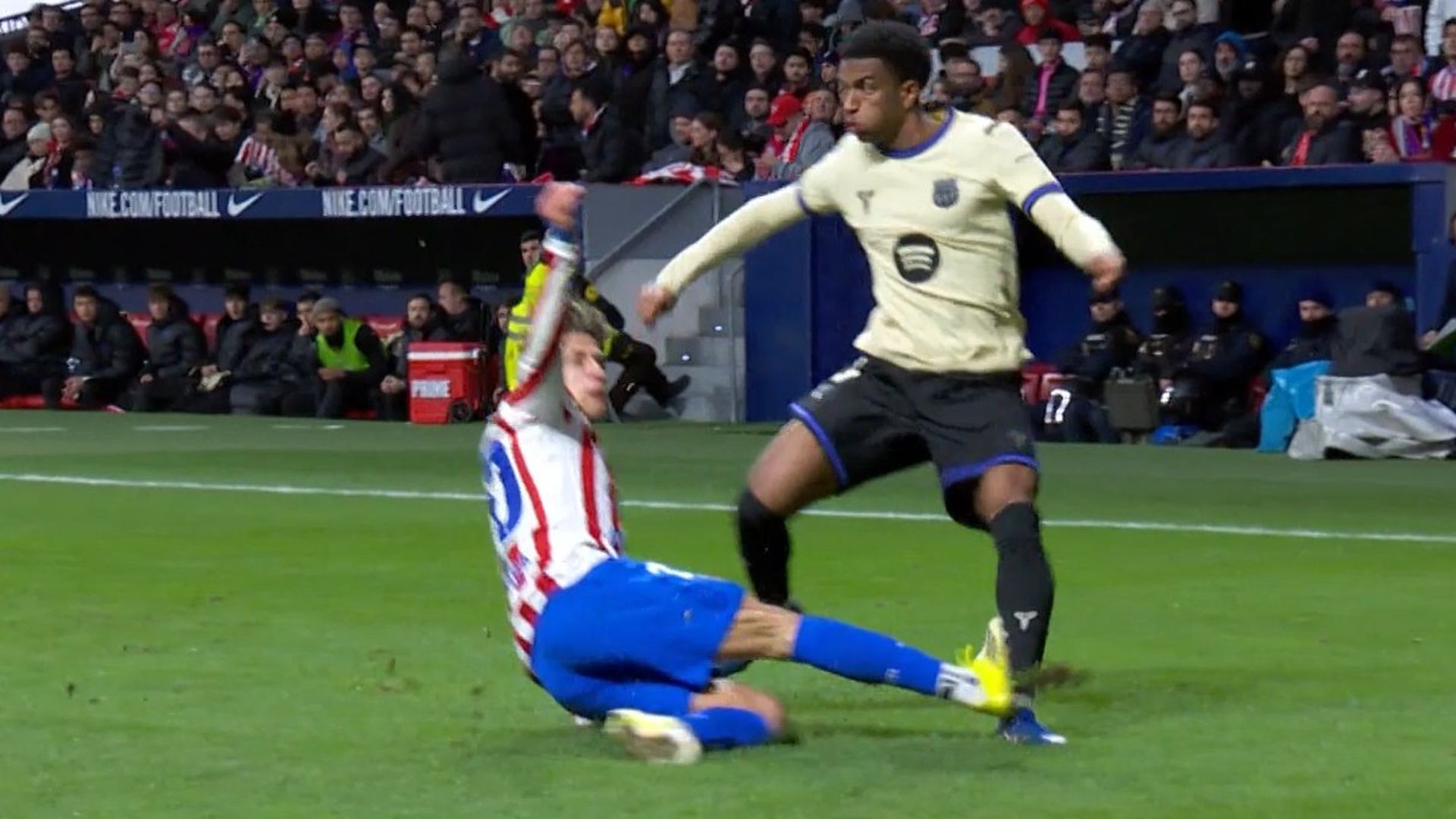 Entrada de Giuliano Simeone sobre Balde