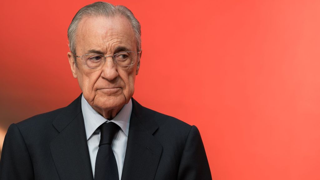 Roberto Gómez apunta a los arbitrajes en Champions como motivo del fin de la Superliga: "Un chantaje de la UEFA al Real Madrid"