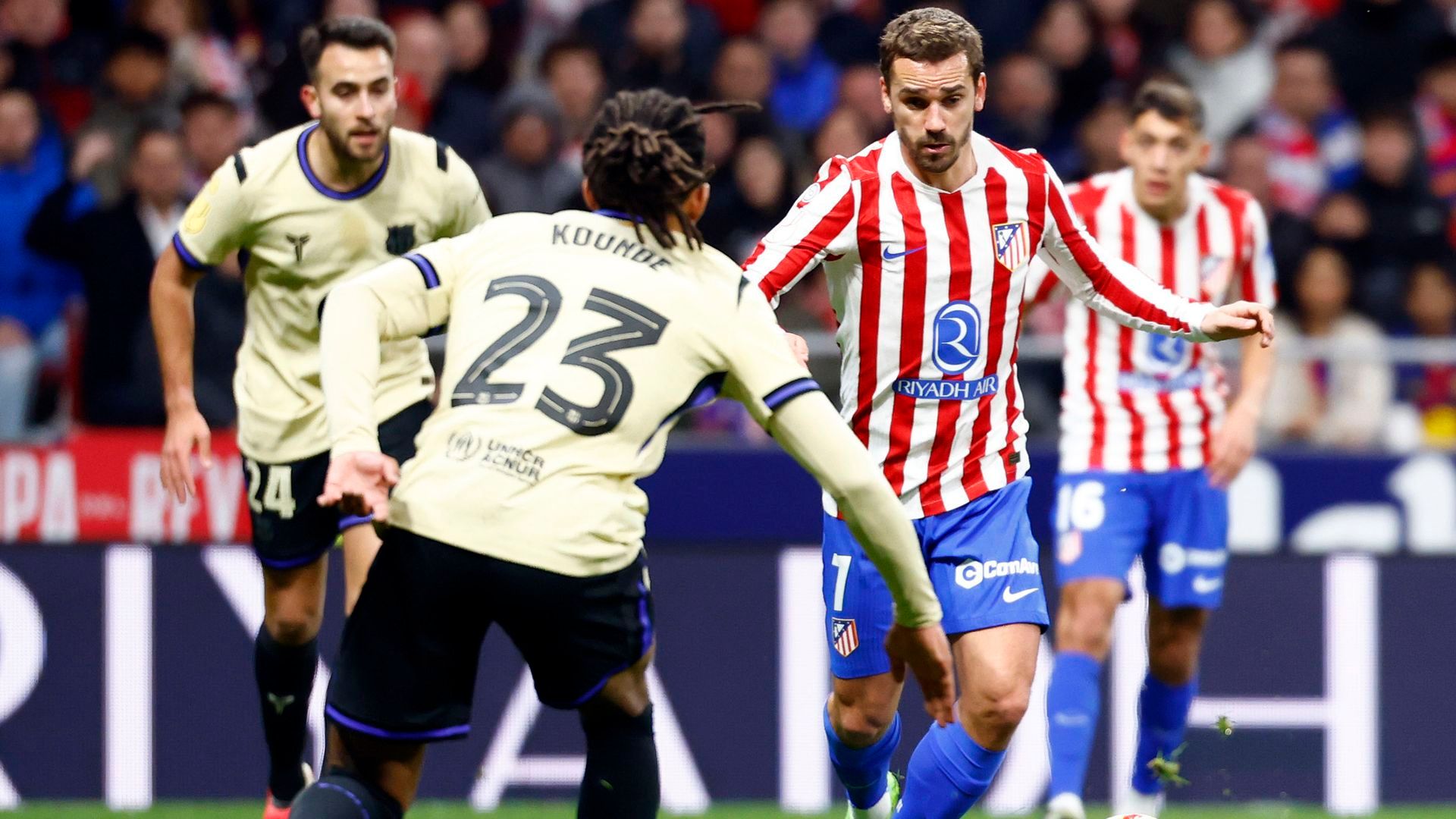 Griezmann, ante el Barça