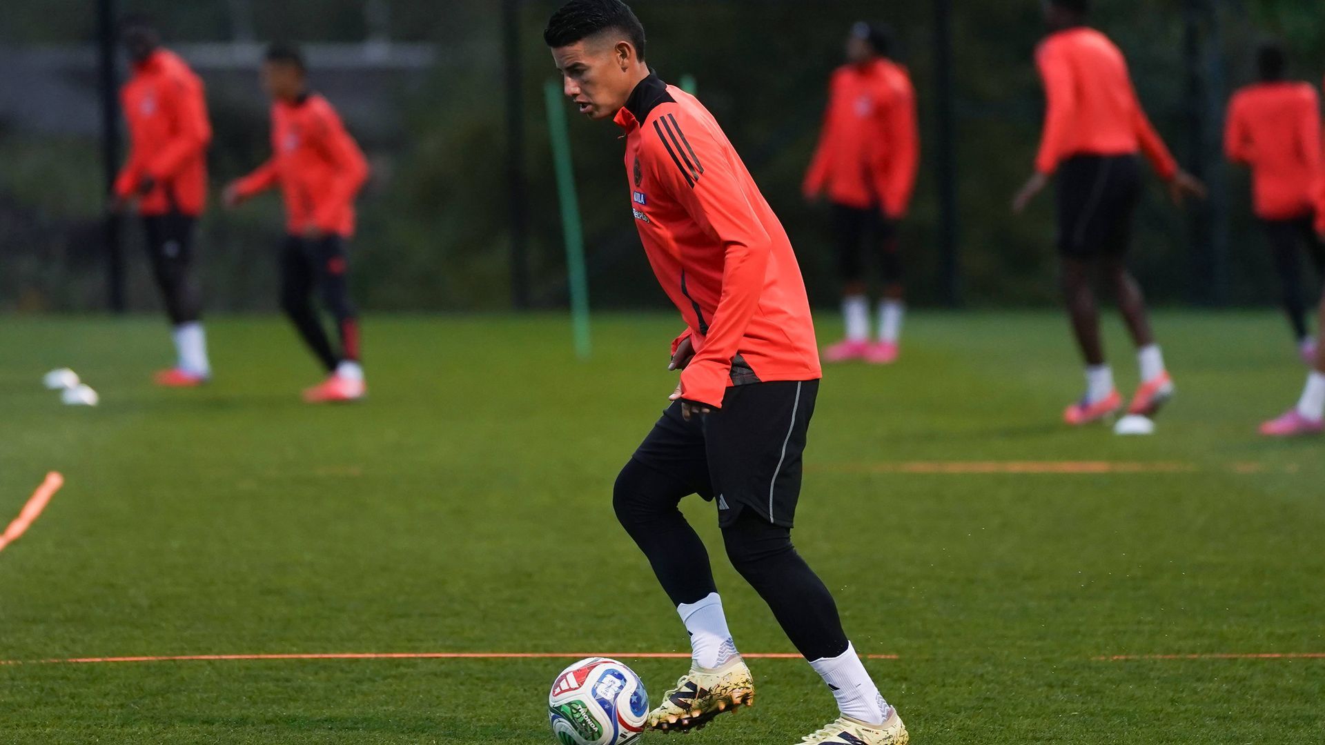 James, en un entrenamiento de Colombia