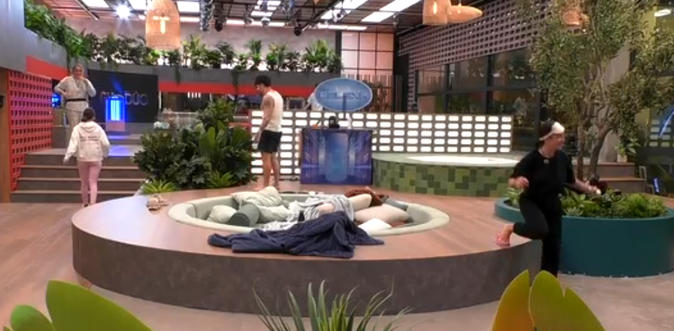 Jugando al escondite