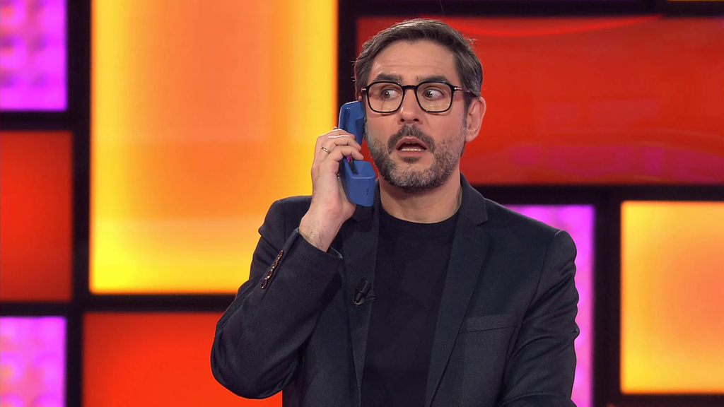 La banquera de '¡Allá tú!' hace algo inaudito en el programa y sorprende a la participante