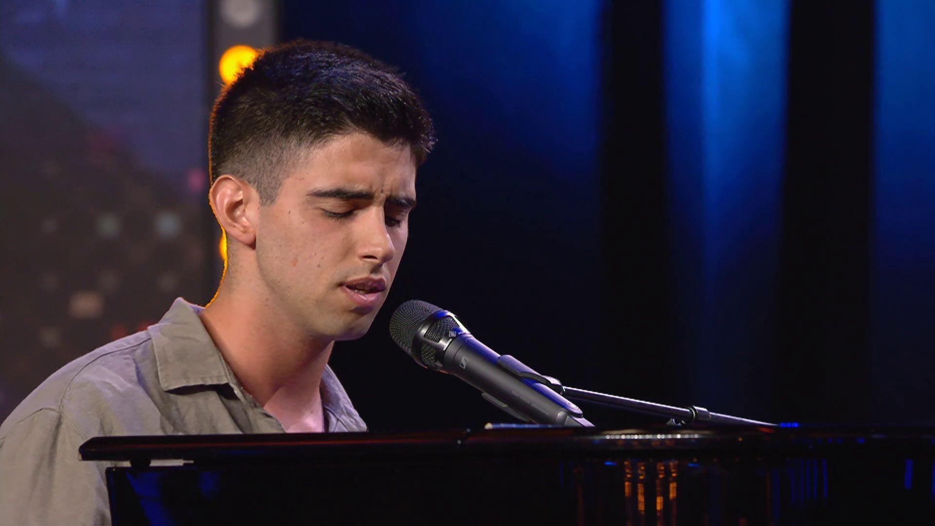 D'Pineda canta un precioso tema dedicado a su madre fallecida