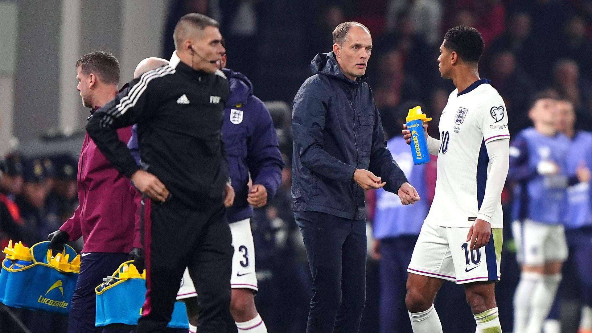 Jude Bellingham y Tuchel en un partido con Inglaterra Jude Bellingham y Tuchel en un partido con Inglaterra